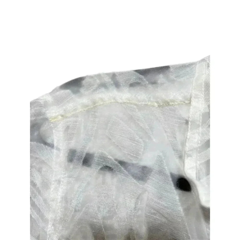 Koret Vintage Petite Women's White‎ Sheer Geometric Button-Up Blouse  3/4 Sleeve - Picture 8 of 8